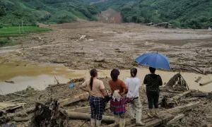 Bị đình chỉ công tác vì không chỉ đạo khắc phục hậu quả bão lũ